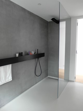 Minimalistic microcement shower